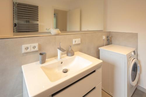 Fotografie z fotogalerie ubytování SweetHome - DAH03 - LUXUS PUR Apartment, Küche, TV v destinaci Dachau