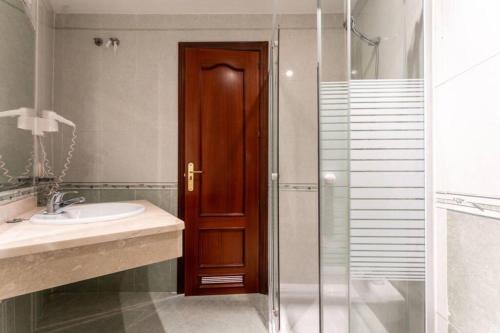 Koupelna v ubytování CT 240 - Beachfront Apartment -Don Juan Manilva