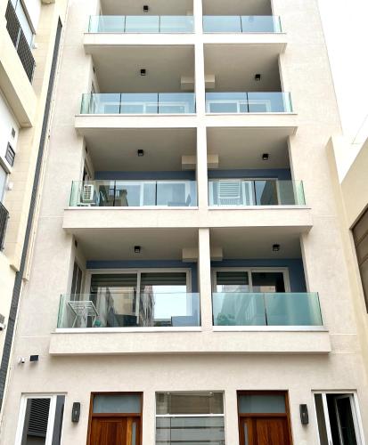 Μπαλκόνι ή βεράντα στο Sliema 2beds Backyard Flat by ArcoBnb