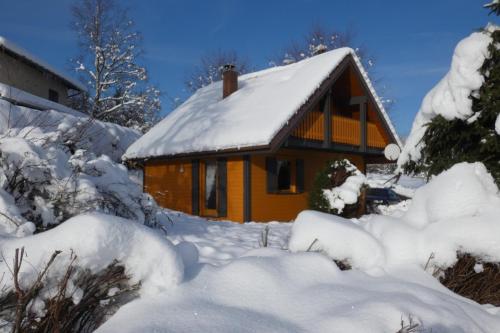 Chalet Le Pin à 2 pas de GERARDMER, dans la vallée des lacs