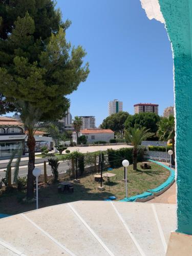 Jardín al aire libre en Casa los Pinos Calpe Playa