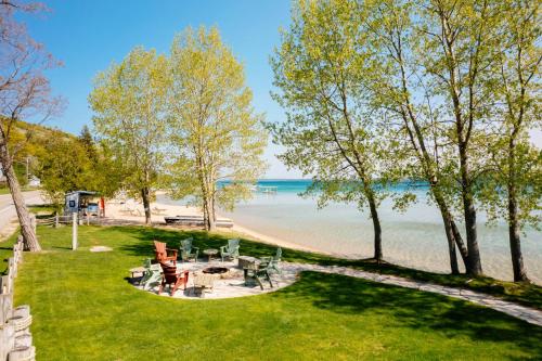 Chimney Corners Resort – Photos 3