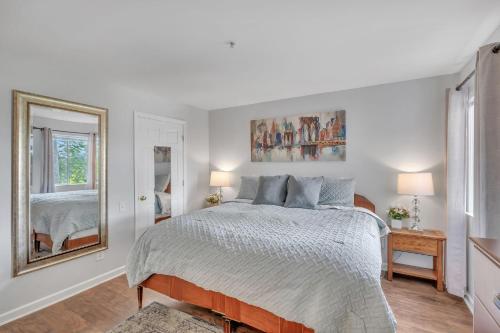 Nash Gold Private Condo - 2bed, 2bath, Sleep 6, 25 Min Walk To Broadway And All Nashville Attractions, Pool, Gym Image