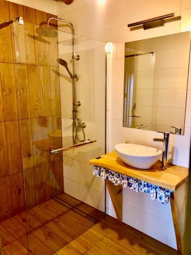 Ένα μπάνιο στο Domek Eden 1 Kaszuby balia sauna alpaki mini zoo