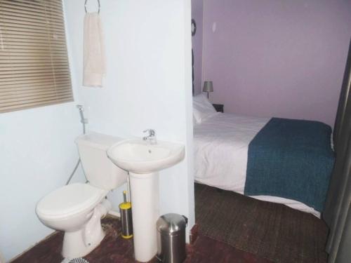 Glen AustinにあるTravelNest Tranquility Tiny homeのギャラリーの写真
