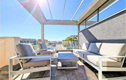 3 Bedroom Nice Home In Torrevieja