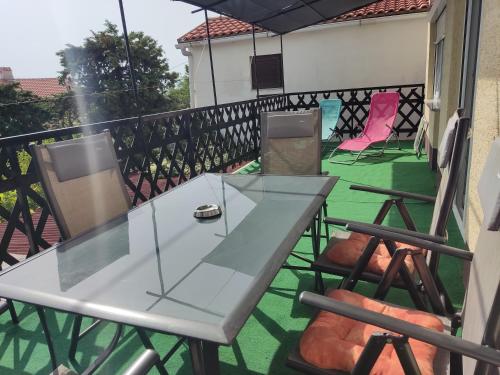 Apartment Teresa with big terrace Dramalj