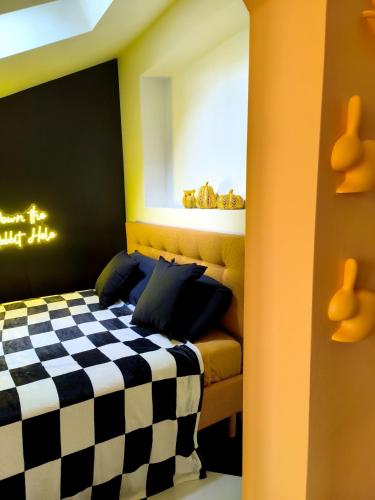 Wonderland Apartment in Milan shopping area, AC, Wifi and Subway