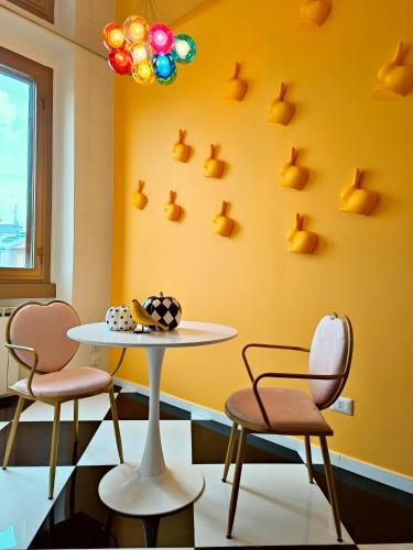 Wonderland Apartment in Milan shopping area, AC, Wifi and Subway