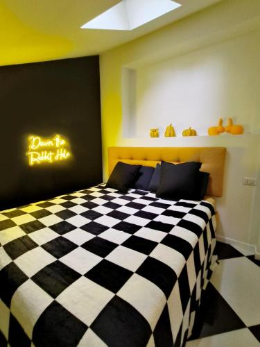 Wonderland Apartment in Milan shopping area, AC, Wifi and Subway