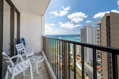 Standard Ocean View Condo - 35th floor views, Free parking & Wifi condo_2