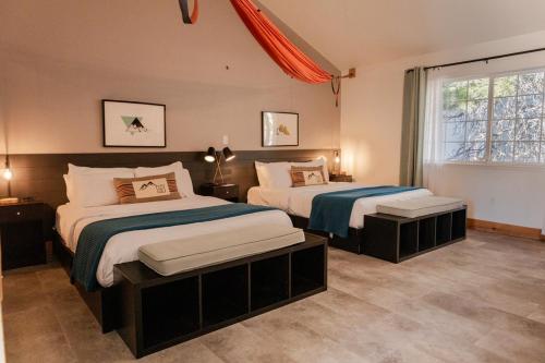 Ένα ή περισσότερα κρεβάτια σε δωμάτιο στο Summit View Inn