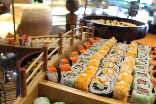 Comida en o cerca de este resort