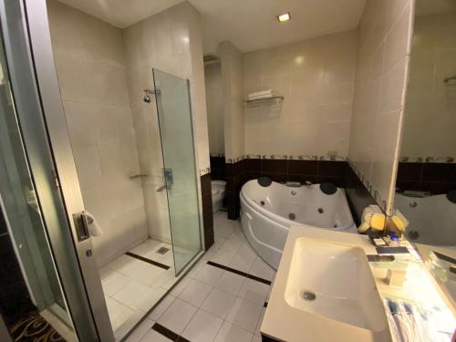 Bagno di Golden Flower by KAGUM Hotels