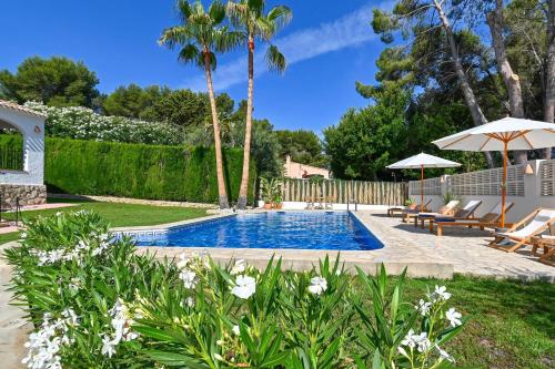 Los Jazmines by Aguilarent