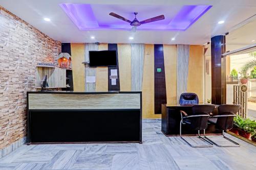 Lobbyn eller receptionsområdet på OYO Flagship 73630 Hotel Riz
