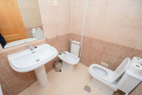 For You Rentals Hermoso apartamento TEMPORAL Plaza Zerolo - Chueca - Madrid DIN131F