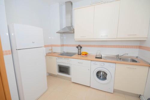 For You Rentals Hermoso apartamento TEMPORAL Plaza Zerolo - Chueca - Madrid DIN131F