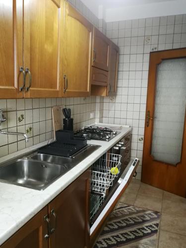 Dapur atau dapur kecil di Lucia1
