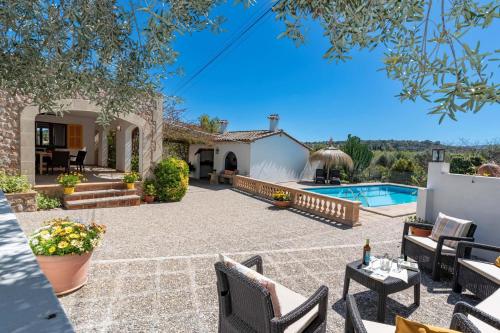 Els Gorgs by Sealand Villas
