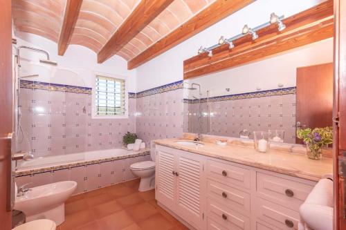 Els Gorgs by Sealand Villas