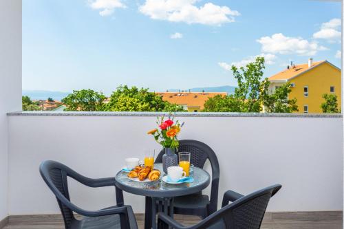 Kvarner bay - Apartments 2 & 4