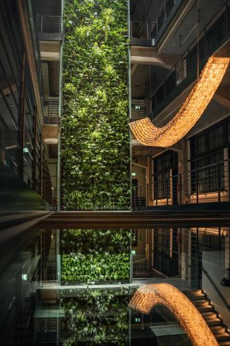 Hồ bơi trong/gần MONTOWNIA Lofts & Experience