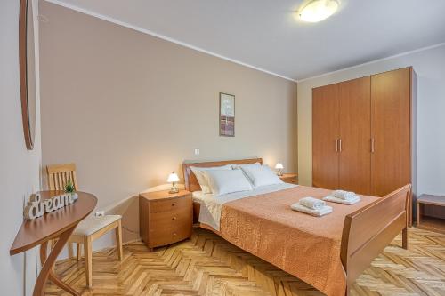 Apartments Lori