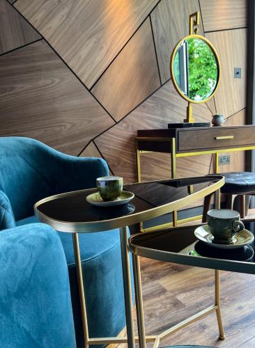 Ruang duduk di The Garden Rooms
