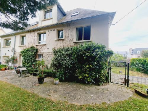 Villa les mouettes, au bord de la mer.
