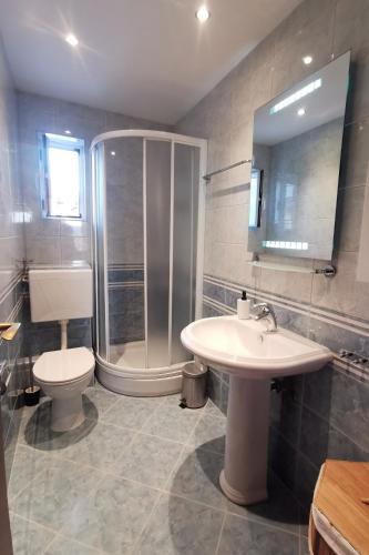 Beach apartment Rustique Roza Biograd - Premium location