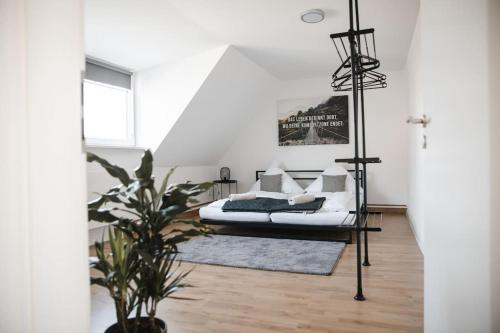 Llit o llits en una habitació de Modernes Apartment Schwarzenfeld