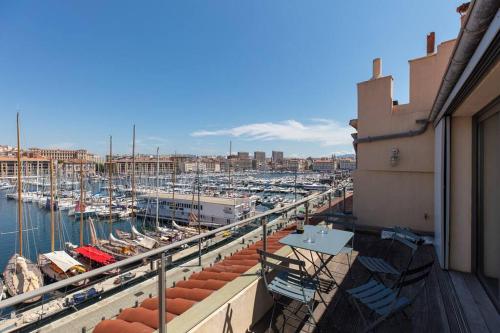 Photo de la galerie de l'établissement Sublime Pépite Vieux Port 2p Vue Imprenable, à Marseille