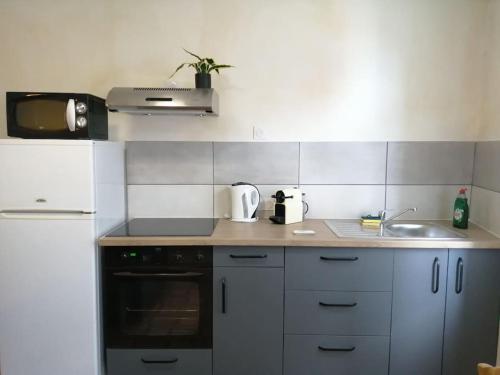 Photo de la galerie de l'établissement Loré Appartement Climatisé avec terrasse, à Ortaffa