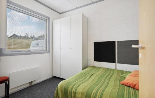 Lova arba lovos apgyvendinimo įstaigoje Gorgeous Apartment In Nrre Nebel With Kitchen