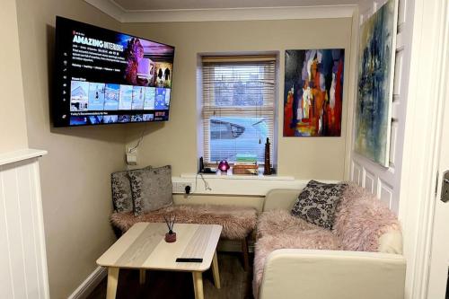 Gallery image of The Art House 5 Galway, Bohermore in Galway