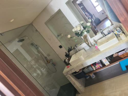 Magnifique villa avec piscine proche des plages