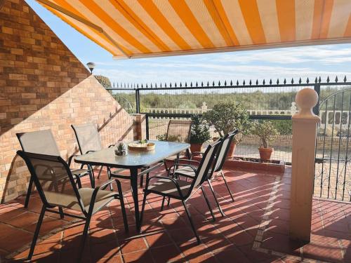 Tolles Ferienhaus mit Sonnenterrasse direkt am Meer