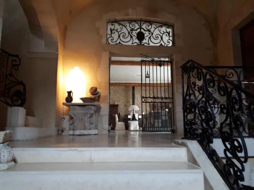 Photo de la galerie de l'établissement Prieuré du 17è dans l'Ardèche méridionale, à Vagnas