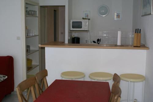 Appart 801, Tennis village