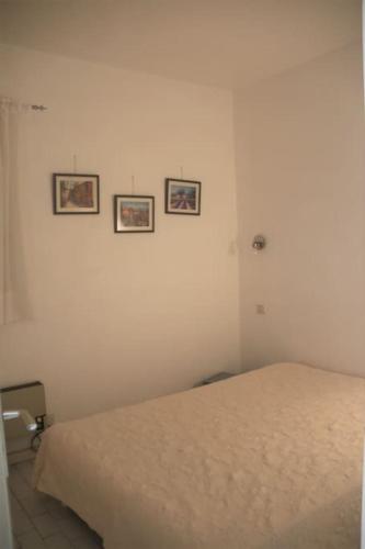 Appart 801, Tennis village
