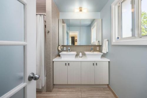 Gallery image of Carrera Cove - Amazing 3BR - Sleeps Up to 7 in Mississauga
