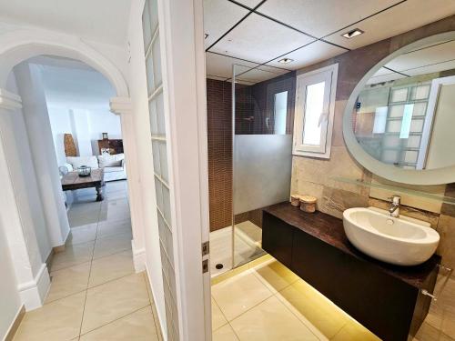 AMAZING ATTIC in City Center