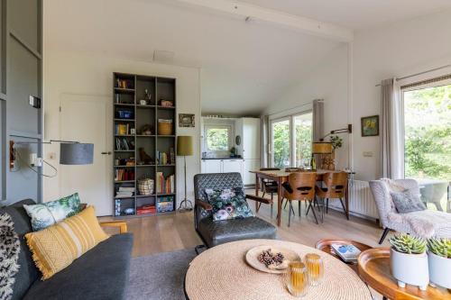 Kuchyň nebo kuchyňský kout v ubytování NOFLIK, een gezellig chalet met een fraaie en rustige ligging
