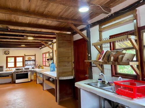 Galeriebild der Unterkunft Mompiche Island Hostel in Mompiche