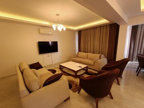 Gallery image of Flat For Rent At The City Center Of Kuşadası in Kusadası