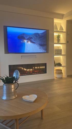Modern new apartment, Perfect for golf and digital nomads , sea view and parking photo 9