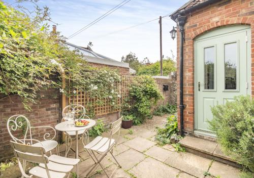 Courtyard Cottage – Photos 3