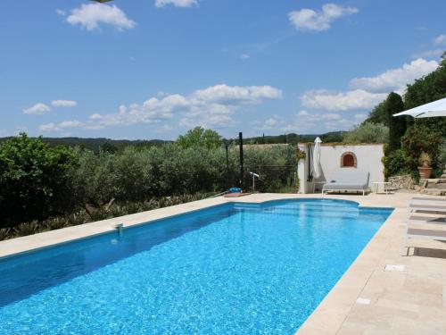 Lovely holiday home in Lorgues with private pool