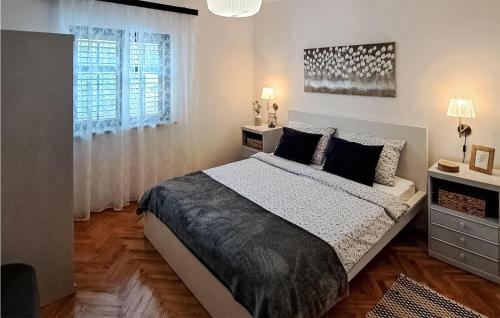 Stunning Apartment In Dramalj With House Sea View